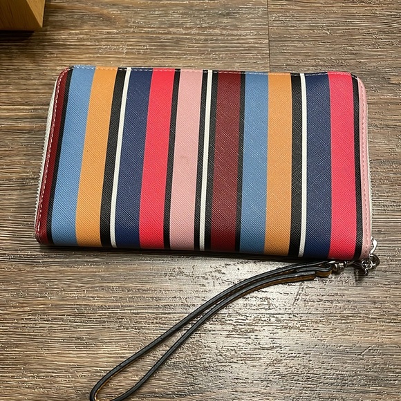 Large striped Guess wallet - Picture 4 of 6